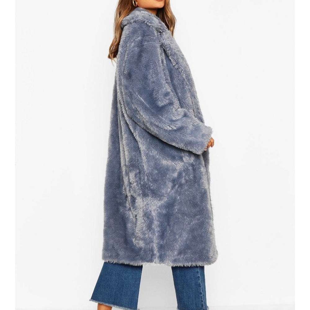 LAST ONE GORGEOUS BLUE COLOR BOOHOO OVERSIZED TEDDY FAUX FUR COAT - Picture 4 of 16